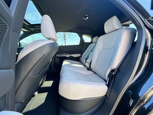 Used 2025 Lexus RX 350 Premium Plus w/ Convenience Package image 32