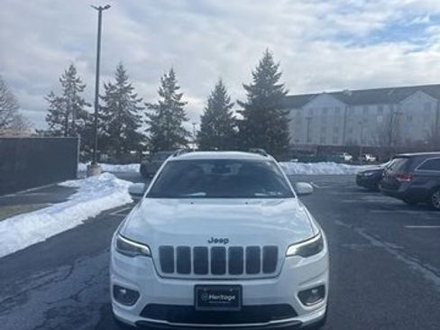 Used 2019 Jeep Cherokee High Altitude image 1