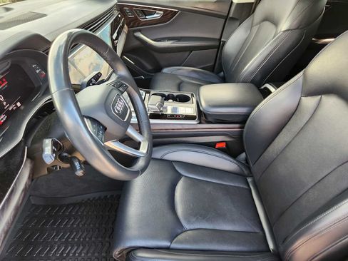 Used 2022 Audi Q8 Prestige AWD/4WD image 7