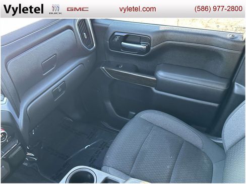 Used 2020 GMC Sierra 1500 SLE w/ SLE Value Package image 33