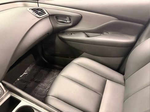 Certified 2024 Nissan Murano SV w/ SV Midnight Edition Package FWD image 23