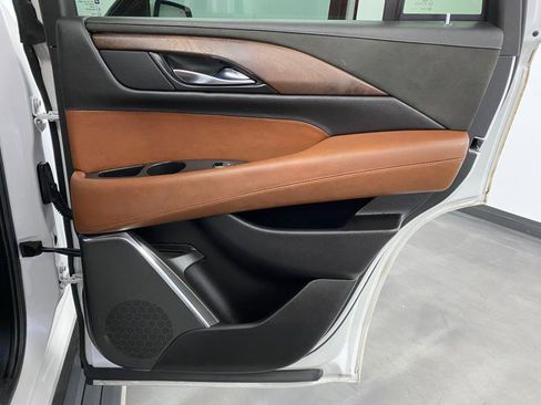 Used 2016 Cadillac Escalade Premium image 46