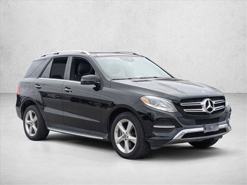 Used 2018 Mercedes-Benz GLE 350 image 3