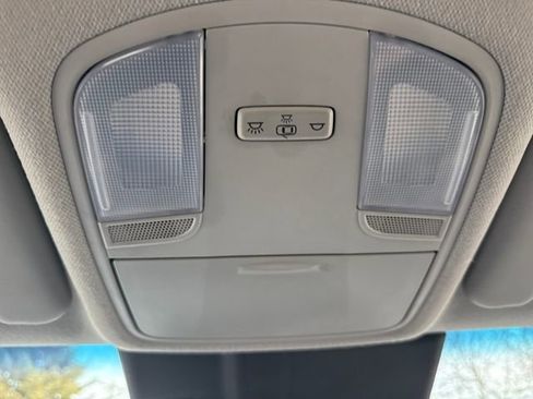 Used 2023 Hyundai Kona SE image 35