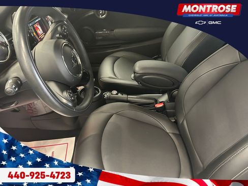 Used 2020 MINI Cooper 2-Door Hardtop image 11