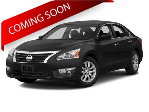 Used 2013 Nissan Altima 2.5 S FWD image 1