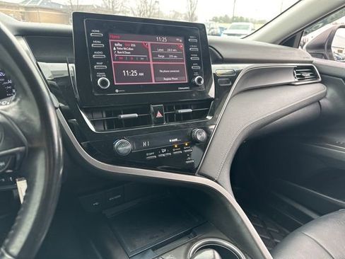 Used 2021 Toyota Camry SE image 40