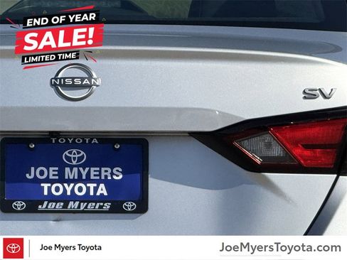 Used 2024 Nissan Altima 2.5 SV image 7