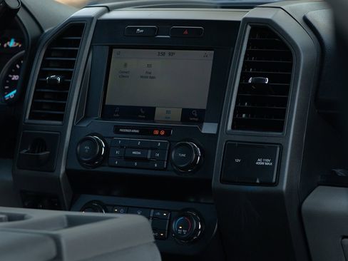 Used 2022 Ford F250 XL w/ STX Appearance Package image 25