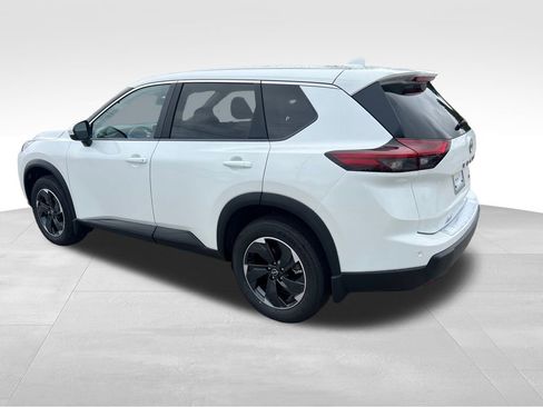 New 2026 Nissan Rogue SV image 4