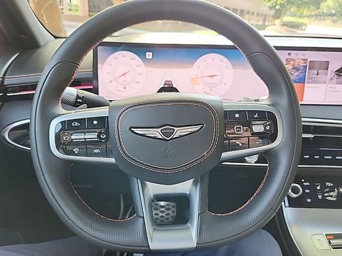 Certified 2026 Genesis GV70 2.5T Sport Prestige AWD/4WD image 10