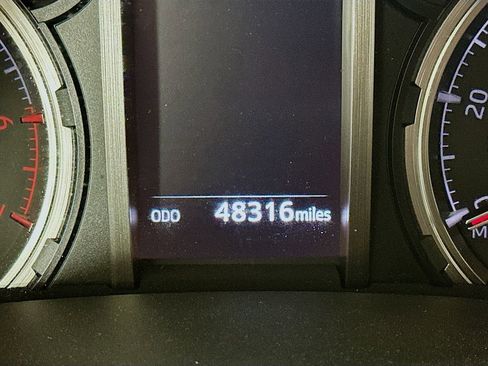 Used 2022 Toyota 4Runner TRD Off-Road image 15