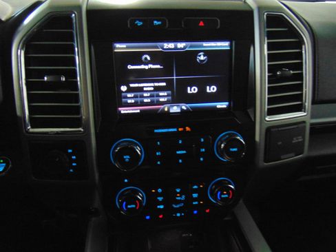 Used 2015 Ford F150 Lariat AWD/4WD image 11