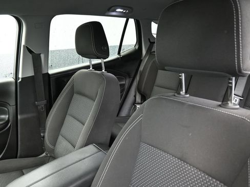 Used 2023 GMC Terrain SLE w/ Driver Convenience Package AWD/4WD image 14