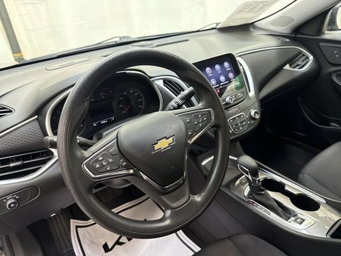 Used 2024 Chevrolet Malibu LT image 26