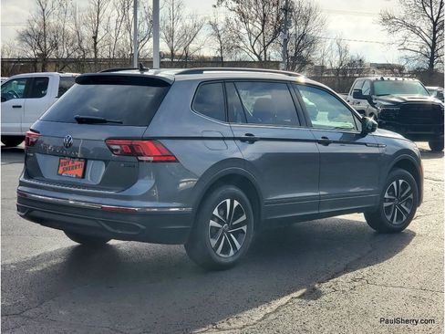 Used 2024 Volkswagen Tiguan S image 13