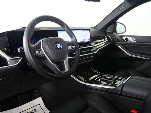 Certified 2025 BMW X5 xDrive40i w/ Premium Package image 13