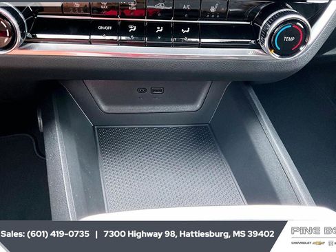 New 2026 Chevrolet Equinox LT w/ Safety and Technology Package FWD image 24