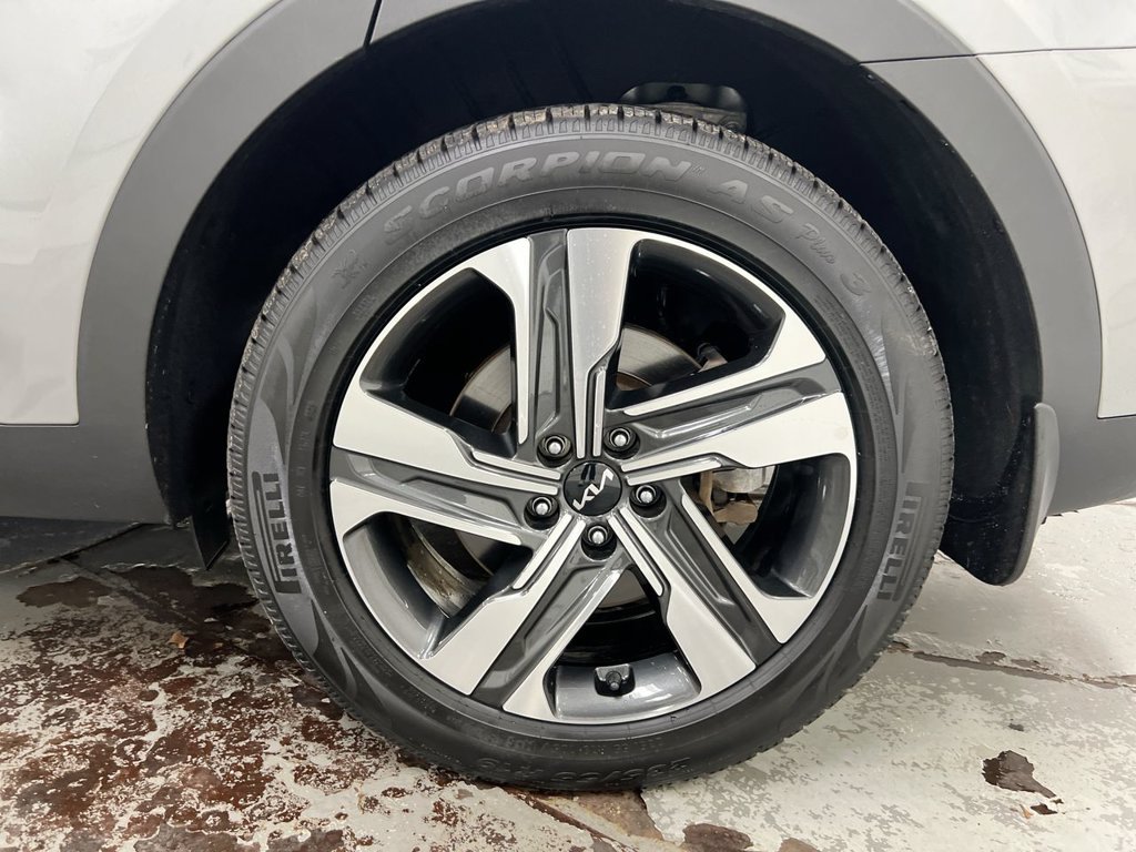 Used 2023 Kia Sorento EX AWD/4WD image 28
