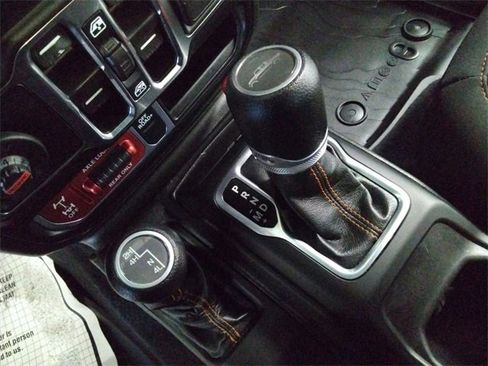 Used 2021 Jeep Gladiator Mojave w/ LED Lighting Group image 33