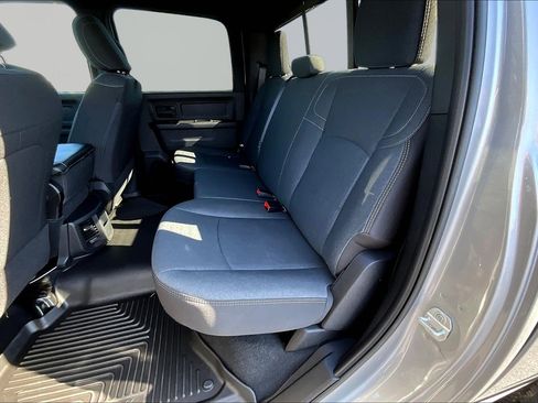 Used 2024 RAM 2500 Tradesman w/ Chrome Appearance Group AWD/4WD image 22