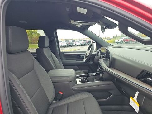 New 2026 Chevrolet Suburban LS image 30