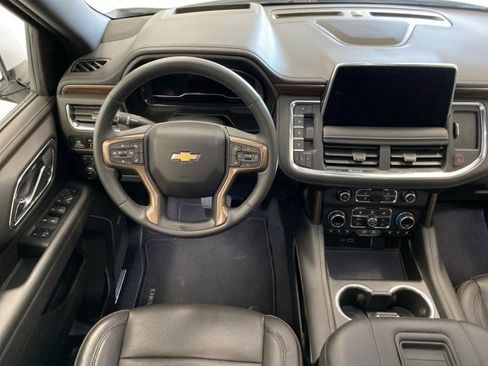 Used 2024 Chevrolet Tahoe High Country image 12