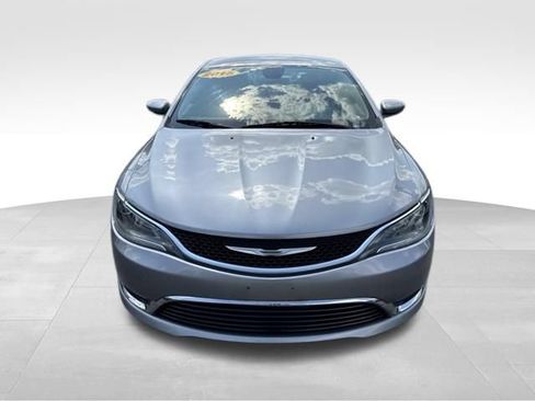 Used 2015 Chrysler 200 Limited w/ Convenience Group FWD image 2
