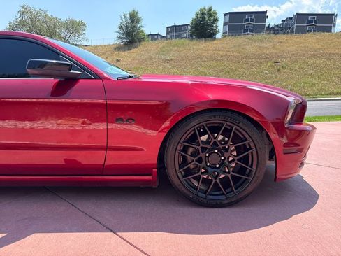 Used 2014 Ford Mustang GT w/ Equipment Group 301A RWD image 28