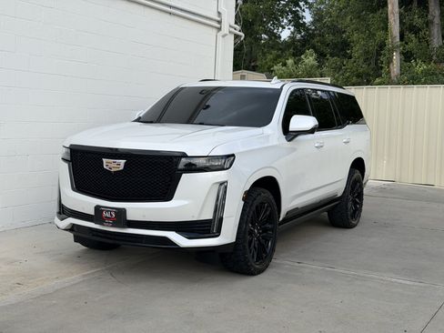 Used 2021 Cadillac Escalade Sport Platinum AWD/4WD image 9