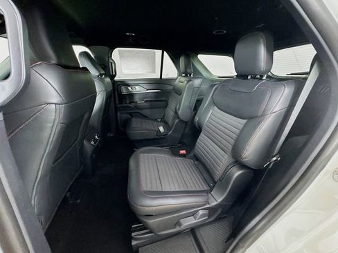 New 2026 Ford Explorer ST-Line image 24