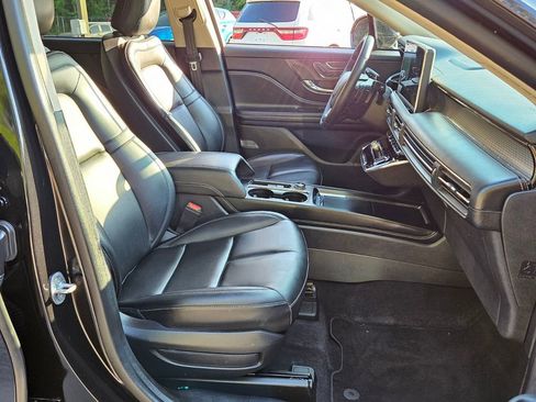 Used 2023 Lincoln Corsair AWD image 15