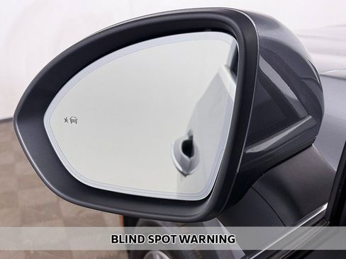 Used 2022 Buick Envision Preferred image 3