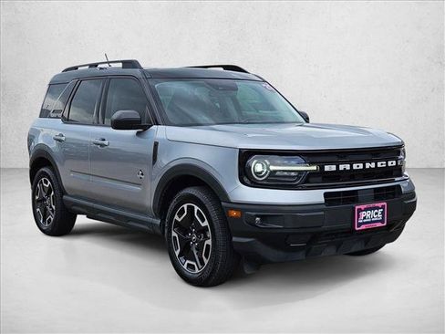 Used 2021 Ford Bronco Sport Outer Banks w/ Outer Banks Package AWD/4WD image 3