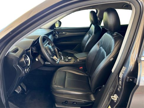 Used 2018 Alfa Romeo Stelvio Ti AWD/4WD image 9