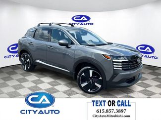 Used 2025 Nissan Kicks SR FWD video 1