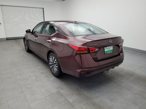 Used 2024 Nissan Altima 2.5 SV image 5