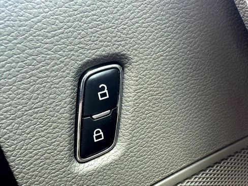 Used 2021 Ford F250 XL w/ Power Equipment Group image 42