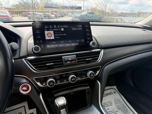 Used 2018 Honda Accord EX-L image 14