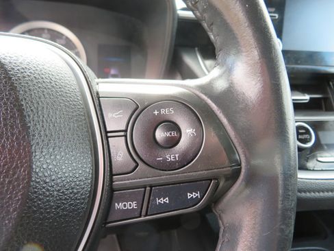 Used 2020 Toyota Corolla SE image 23