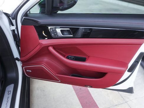 Certified 2023 Porsche Panamera 4S image 36