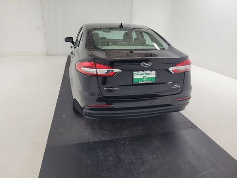 Used 2019 Ford Fusion SE FWD image 6