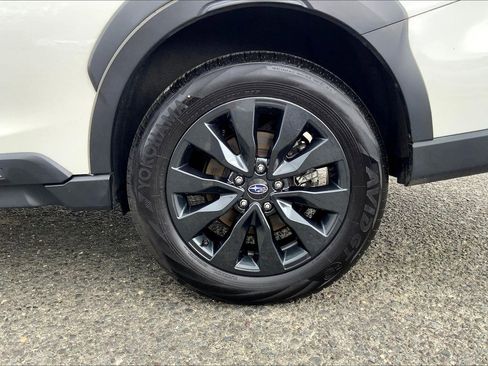 Certified 2024 Subaru Outback Onyx Edition XT image 9