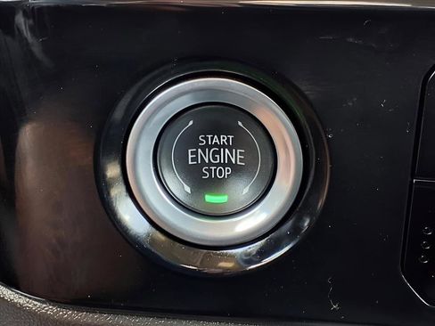 Used 2024 GMC Sierra 1500 Elevation image 11