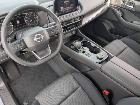New 2026 Nissan Rogue SV AWD/4WD image 10