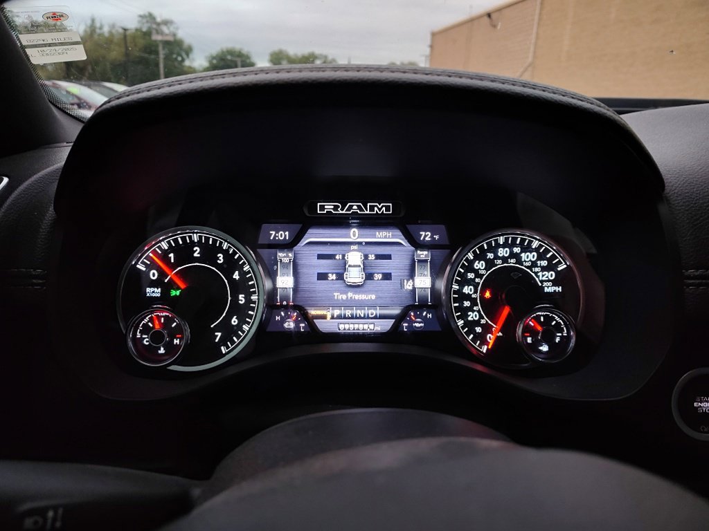 Used 2020 RAM 1500 Laramie AWD/4WD image 9