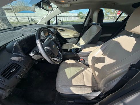 Used 2011 Chevrolet Volt Premium w/ Premium Trim Package image 10