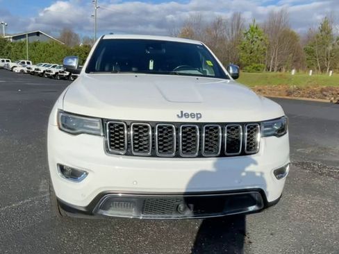 Used 2022 Jeep Grand Cherokee Limited w/ Trailer Tow Group IV image 3