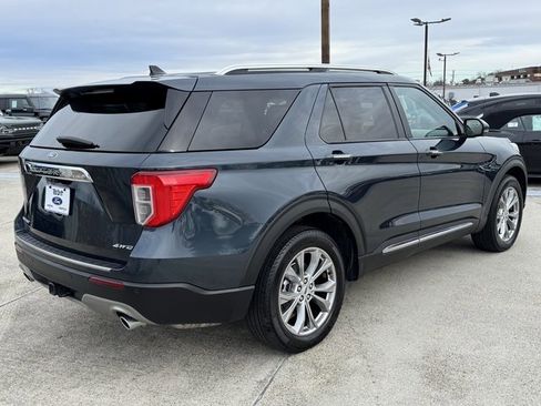 Certified 2023 Ford Explorer Limited w/ Limited Technology Package image 8