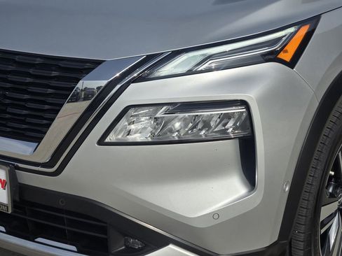 Used 2022 Nissan Rogue Platinum w/ Head-Up Display Package FWD image 8